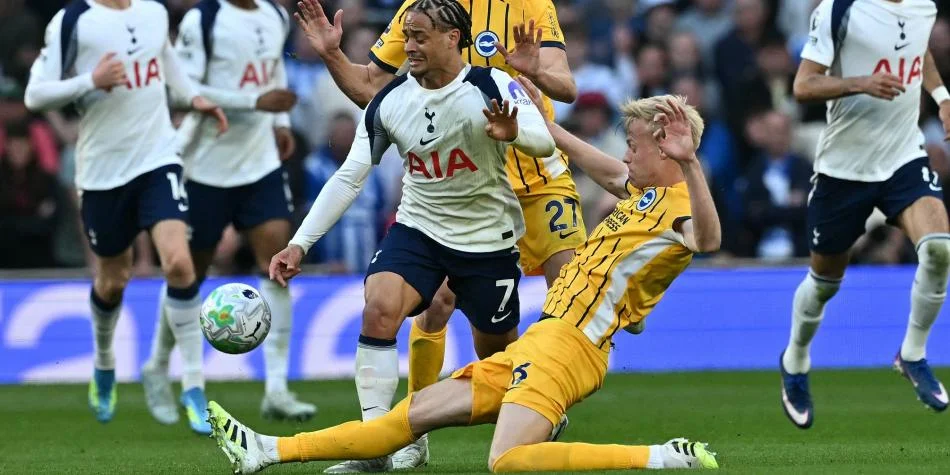¡Tottenham se deja empatar en casa! Brighton rescata un 2-2 con gol en el descuento